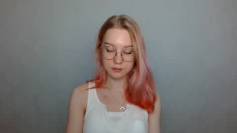 Snapshot of abbymoore__ chatting on December 11, 2024, 8:04 am Abby Lovense is active online show from December 11, 2024, 8:04 am