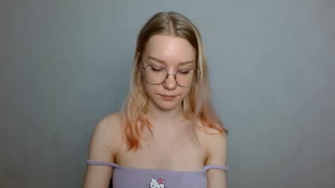 Snapshot of abbymoore__ chatting on January 24, 2025, 12:20 pm Abby Lovense is active online show from January 24, 2025, 12:20 pm