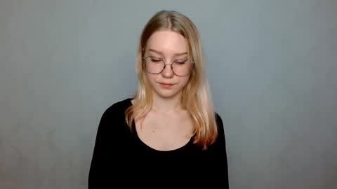 Snapshot of abbymoore__ chatting on February 20, 2025, 11:09 am Abby Lovense is active online show from February 20, 2025, 11:09 am