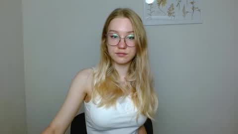 Snapshot of abbymoore__ chatting on September 12, 2025, 8:14 am Abby Lovense is active online show from September 12, 2025, 8:14 am
