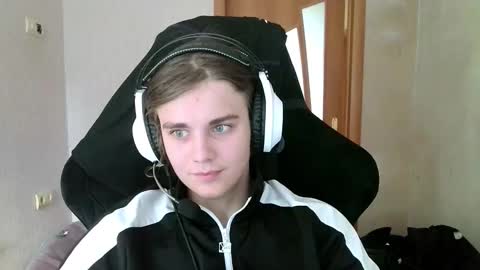 abbysal_blade online show from October 3, 2025, 8:00 am