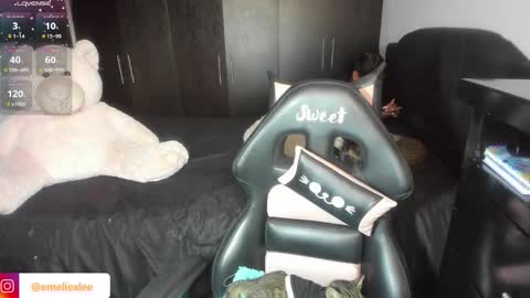     online show from February 5, 2025, 9:50 pm