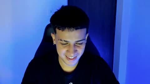 Independence model AbelAsburgo online show from January 5, 2025, 3:43 am