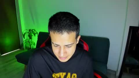 Independence model AbelAsburgo online show from March 12, 2026, 11:55 pm