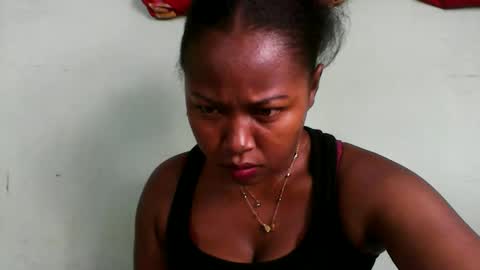 abella677022 online show from April 22, 2026, 3:02 pm
