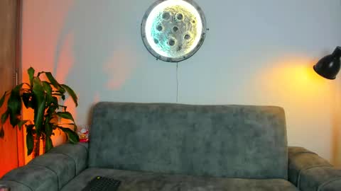 Snapshot of abellaconnor chatting on May 14, 2026, 10:27 pm Abella and Kendra online show from May 14, 2026, 10:27 pm