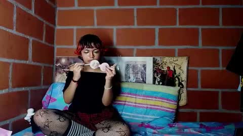 Abigail and Noah online show from December 30, 2024, 12:11 am