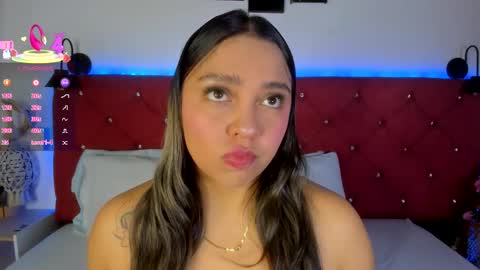 abril_gomez_11 online show from December 16, 2025, 7:41 pm