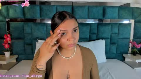 Snapshot of abril_gomez_11 chatting on May 25, 2026, 7:53 pm abril_gomez_11 online show from May 25, 2026, 7:53 pm