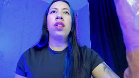 Snapshot of abril_soto chatting on November 5, 2025, 2:33 am Abril online show from November 5, 2025, 2:33 am