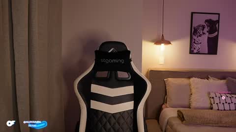 Snapshot of abril_w18 chatting on April 7, 2026, 12:00 am My name is Alexa. Please say hello I like to chat with you. If you have requests please use tip online show from April 7, 2026, 12:00 am