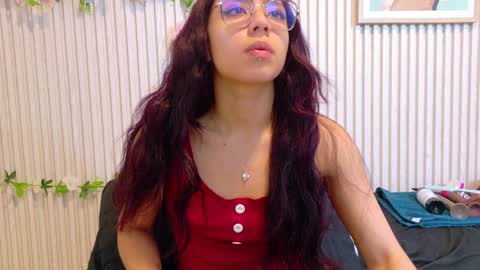 abrilmirren online show from March 31, 2026, 11:10 am