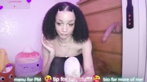 Peach online show from February 11, 2026, 5:01 am