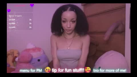 Peach online show from March 18, 2026, 4:15 am