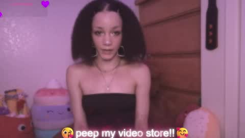 Peach online show from April 8, 2026, 3:06 am