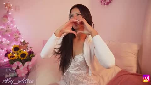 Snapshot of aby_whitee chatting on December 19, 2025, 5:36 am Aby online show from December 19, 2025, 5:36 am