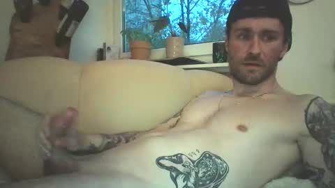 Snapshot of achix2704 chatting on May 5, 2026, 6:49 pm achix2704 online show from May 5, 2026, 6:49 pm