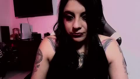 Snapshot of acid_alice666 chatting on May 27, 2026, 2:19 am Alice online show from May 27, 2026, 2:19 am