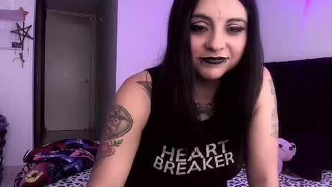 Snapshot of acid_alice666 chatting on May 27, 2026, 2:25 pm Alice online show from May 27, 2026, 2:25 pm