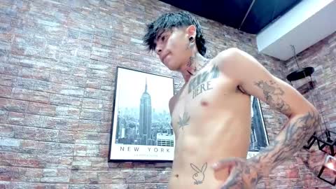 Snapshot of acidmilo chatting on December 6, 2024, 2:28 pm Acid Milo online show from December 6, 2024, 2:28 pm