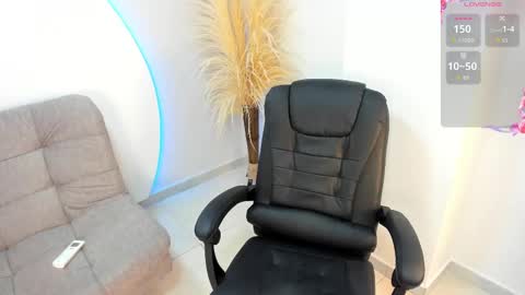 Snapshot of ada_monroe10 chatting on September 17, 2025, 1:24 pm online show from September 17, 2025, 1:24 pm