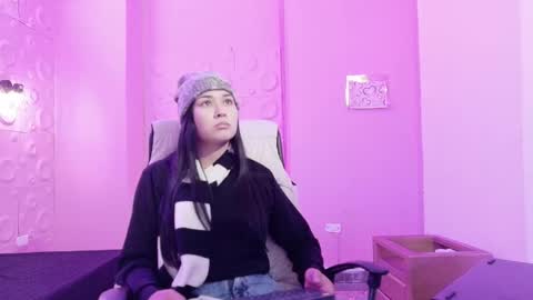 Adaira online show from November 7, 2025, 3:28 am