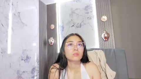 Snapshot of adaira31 chatting on July 18, 2026, 1:48 pm Adaira online show from July 18, 2026, 1:48 pm