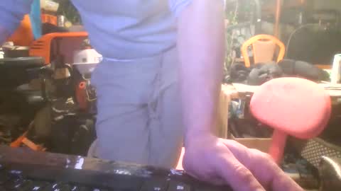 Snapshot of adam000985057 chatting on December 5, 2025, 2:09 am adam000985057 online show from December 5, 2025, 2:09 am