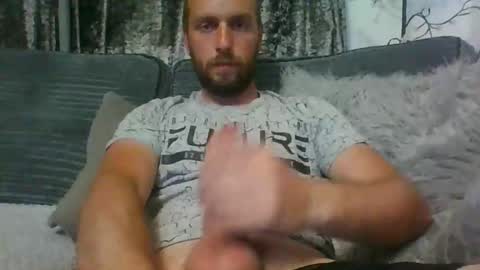 adam0910 online show from May 22, 2026, 10:48 pm