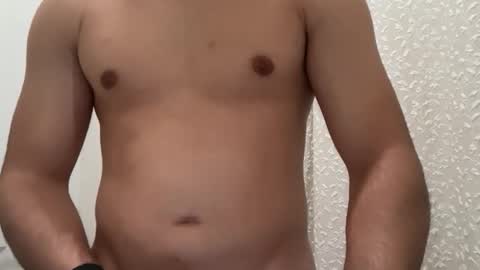 Snapshot of adam324_ chatting on December 22, 2025, 3:53 pm adam324_ online show from December 22, 2025, 3:53 pm