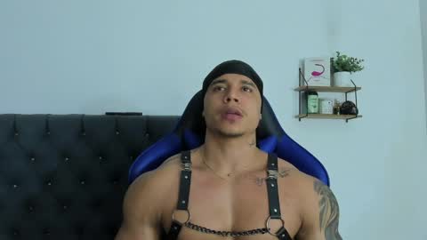 adam boss online show from April 1, 2026, 7:53 am