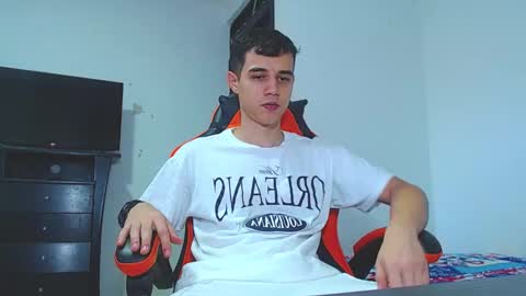 adam hot11 online show from January 14, 2026, 10:47 pm