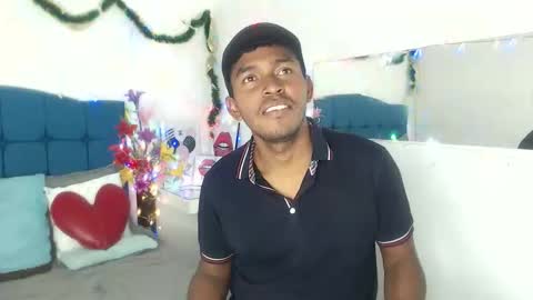 adam_morgan2 online show from December 4, 2025, 4:22 am