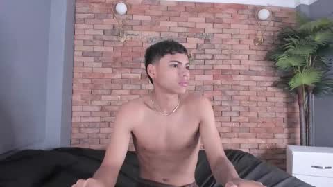 Snapshot of adam_piarse chatting on November 20, 2025, 9:31 am adam_piarse online show from November 20, 2025, 9:31 am