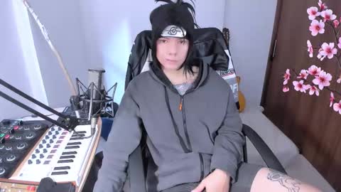 Snapshot of adam_rocket chatting on December 3, 2025, 1:53 pm Adam online show from December 3, 2025, 1:53 pm