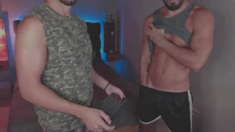 Hello welcome 3 online show from December 1, 2025, 10:48 pm