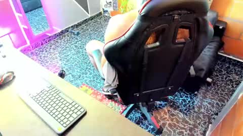 Snapshot of adam_valencia chatting on January 17, 2025, 3:53 pm Adam Valencia online show from January 17, 2025, 3:53 pm