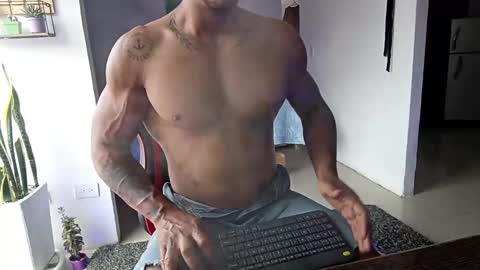 Snapshot of adam_valencia chatting on December 1, 2025, 6:35 pm Adam Valencia online show from December 1, 2025, 6:35 pm