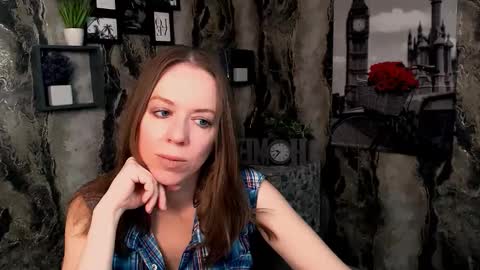 Snapshot of adamais_ chatting on December 22, 2025, 5:59 am adamais_ online show from December 22, 2025, 5:59 am