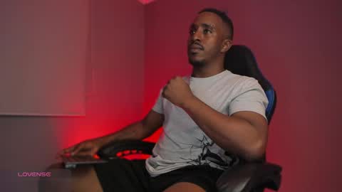 Snapshot of adamart7 chatting on September 24, 2025, 1:20 am adamart7 online show from September 24, 2025, 1:20 am