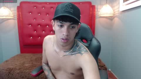 Snapshot of adamcoox chatting on January 7, 2025, 7:42 am Adam online show from January 7, 2025, 7:42 am