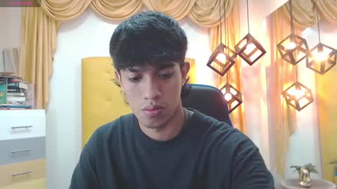 Snapshot of adamcoox chatting on January 27, 2025, 3:37 am Adam online show from January 27, 2025, 3:37 am