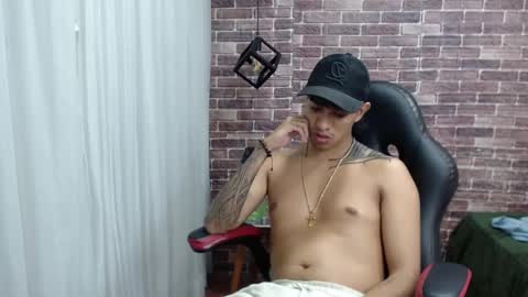 Snapshot of adamcoox chatting on February 16, 2025, 6:32 am Adam online show from February 16, 2025, 6:32 am