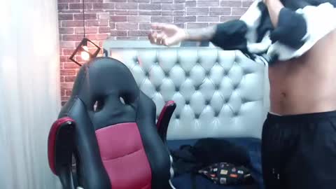 Snapshot of adamcoox chatting on March 6, 2025, 10:20 am Adam online show from March 6, 2025, 10:20 am