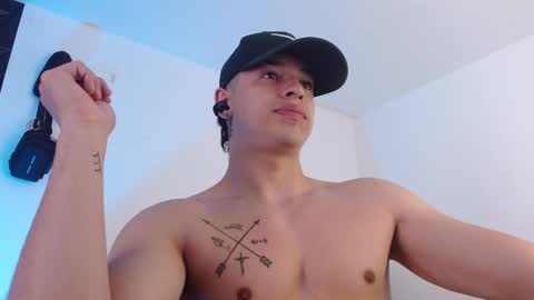 Snapshot of adamkeith_1 chatting on November 22, 2025, 5:01 pm ADAM online show from November 22, 2025, 5:01 pm