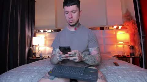 Snapshot of adamtatts chatting on September 19, 2025, 4:03 am Adam online show from September 19, 2025, 4:03 am