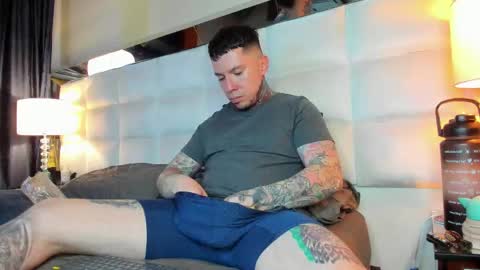 Snapshot of adamtatts chatting on September 22, 2025, 1:51 am Adam online show from September 22, 2025, 1:51 am