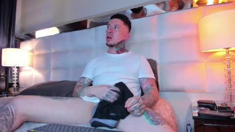 Snapshot of adamtatts chatting on October 3, 2025, 2:30 am Adam online show from October 3, 2025, 2:30 am