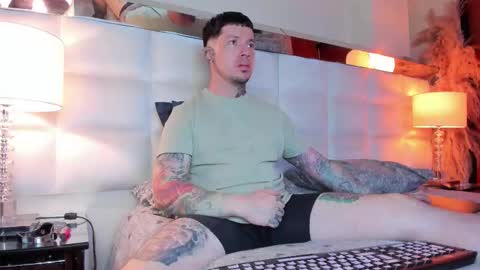 Snapshot of adamtatts chatting on November 1, 2025, 2:46 am Adam online show from November 1, 2025, 2:46 am