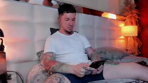 Snapshot of adamtatts chatting on November 19, 2025, 2:22 am Adam online show from November 19, 2025, 2:22 am